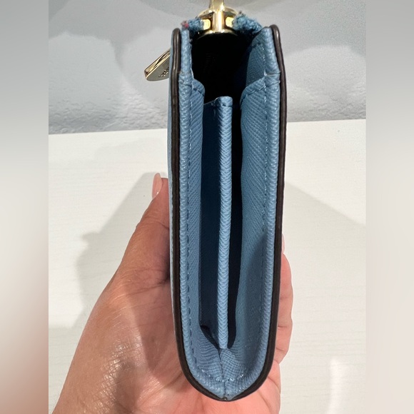 ❗️Sold❗️Michael Kors Wallet - Picture 4 of 11